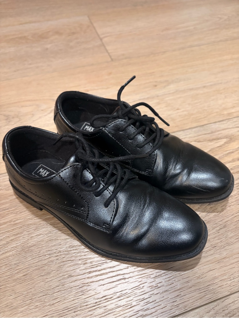 Kid Max & Jake Black Leather Derby Shoes by — Classic Lace-Up Oxfords